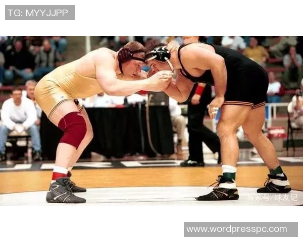 巴黎成长轨迹揭秘从青涩少年到万众瞩目的巨星之路 巴黎成长轨迹揭秘从青涩少年到万众瞩目的巨星之路